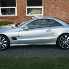 Mercedes Benz SL500