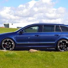 Skoda Superb Combi 2.0 TDI (SOLGT)