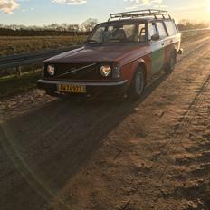 Volvo 245