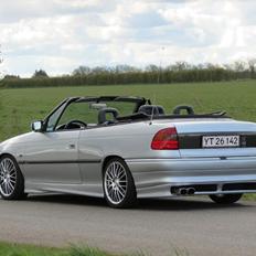 Opel Astra F Cabriolet 2.5 V6