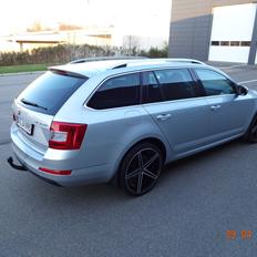 Skoda Octavia combi Elegance 2.0 TDI
