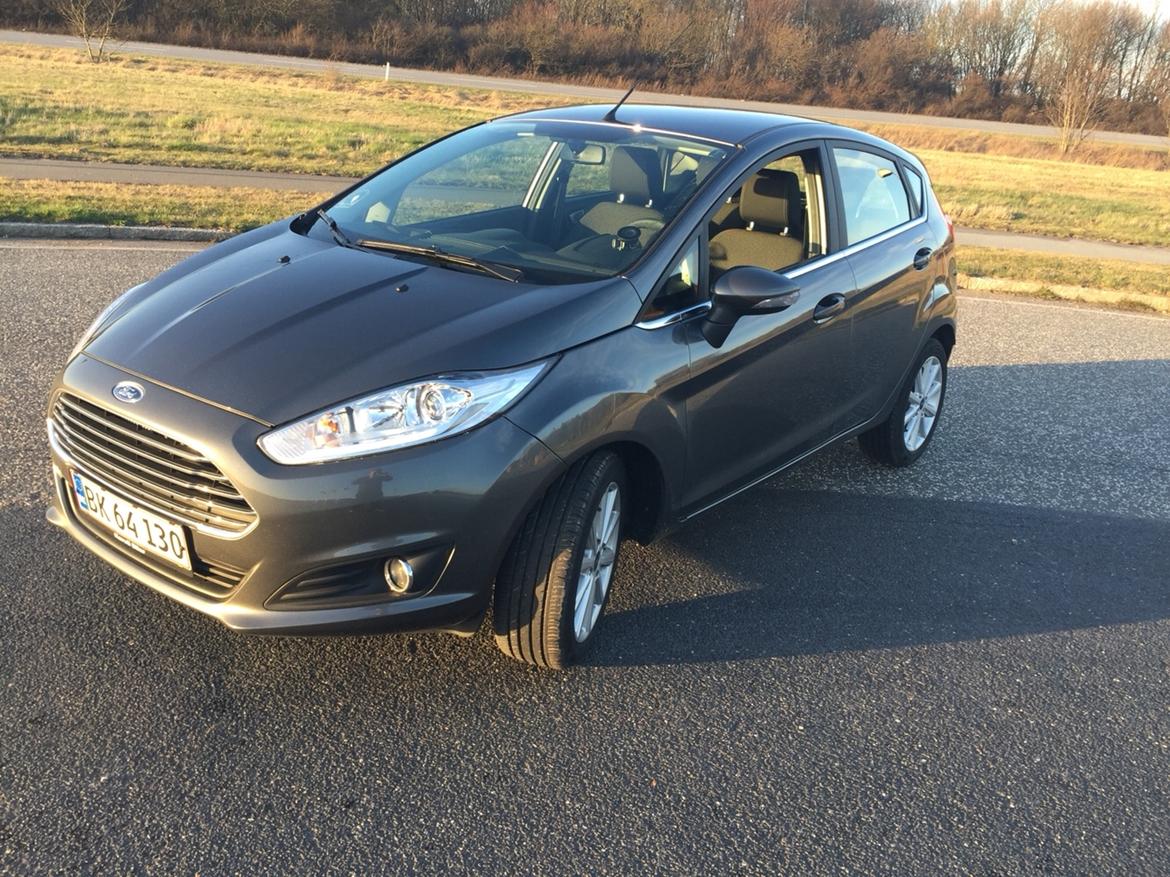 Ford Fiesta Titanium 125 Hk JA8 billede 3