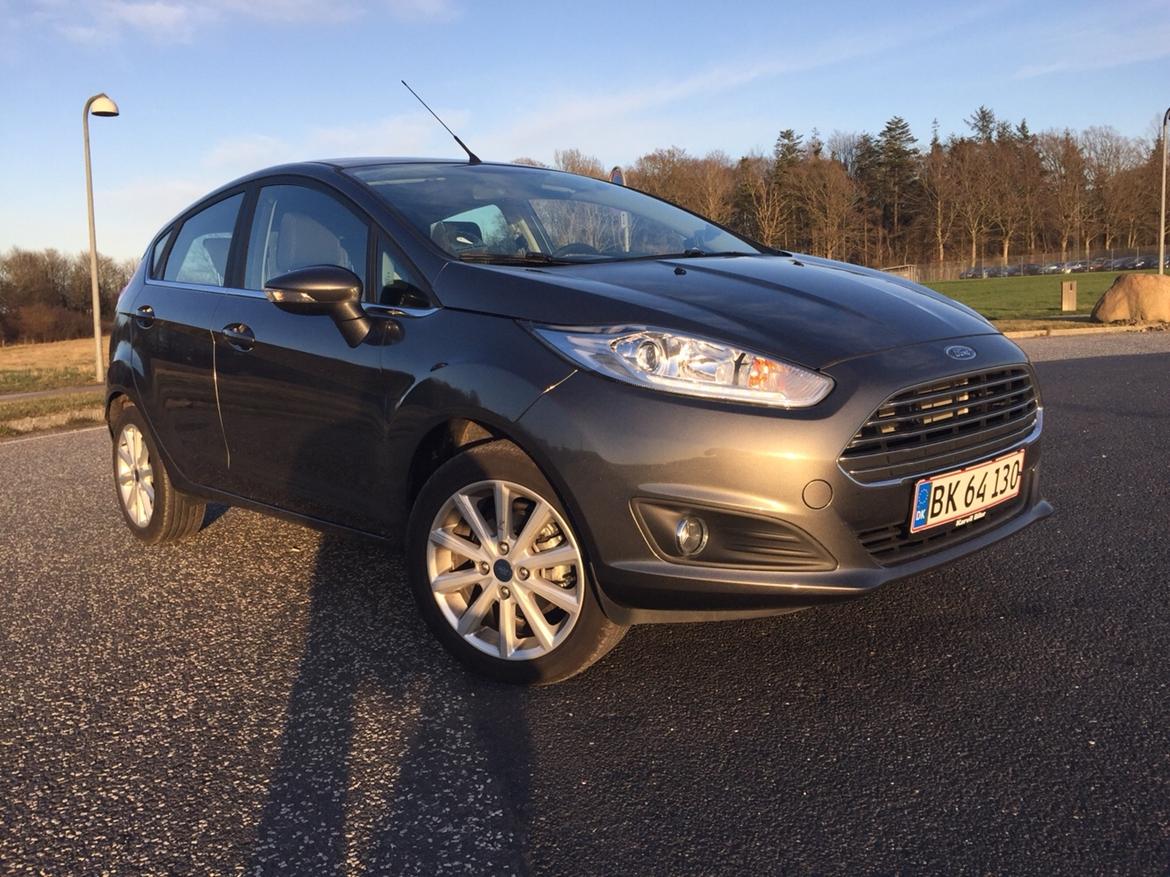 Ford Fiesta Titanium 125 Hk JA8 billede 2