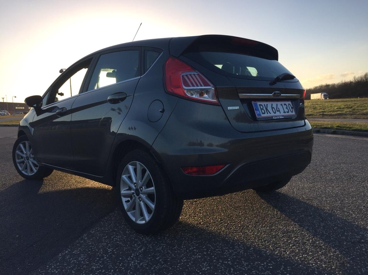 Ford Fiesta Titanium 125 Hk JA8 billede 4
