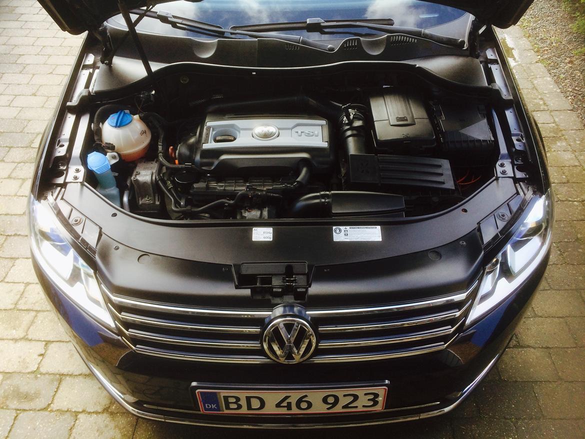 VW Passat 1.8 TFSI Highline - Den lille motor lige tørret det værste støv af billede 9