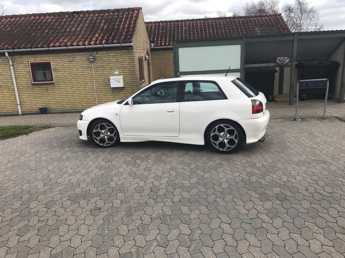 Audi A3 1.8t s3 look solgt billede 12