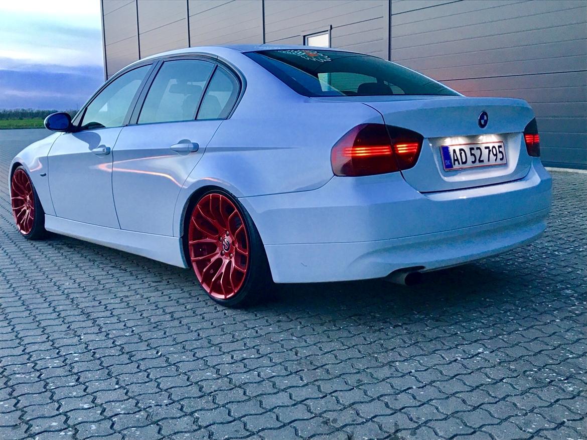 BMW E90 billede 9