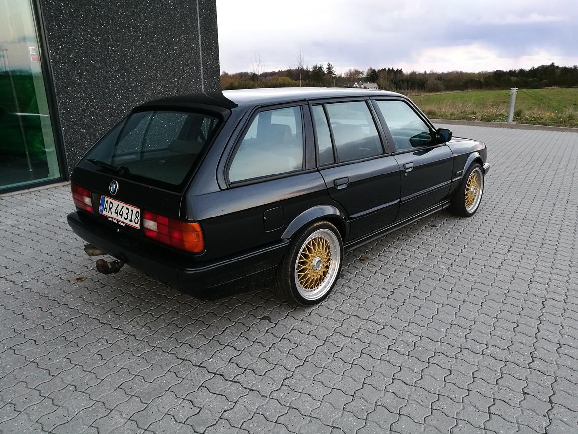 BMW E30 320i M50 Touring billede 7