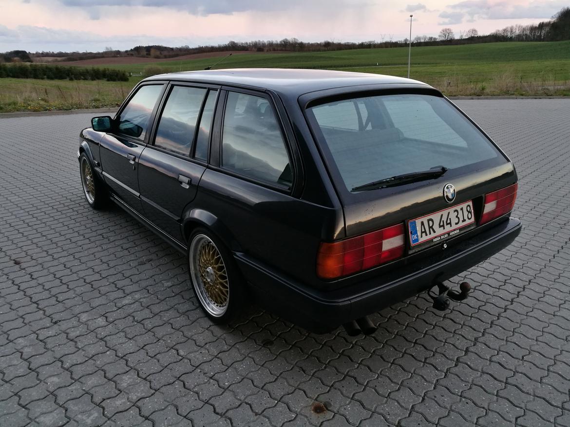 BMW E30 320i M50 Touring billede 8