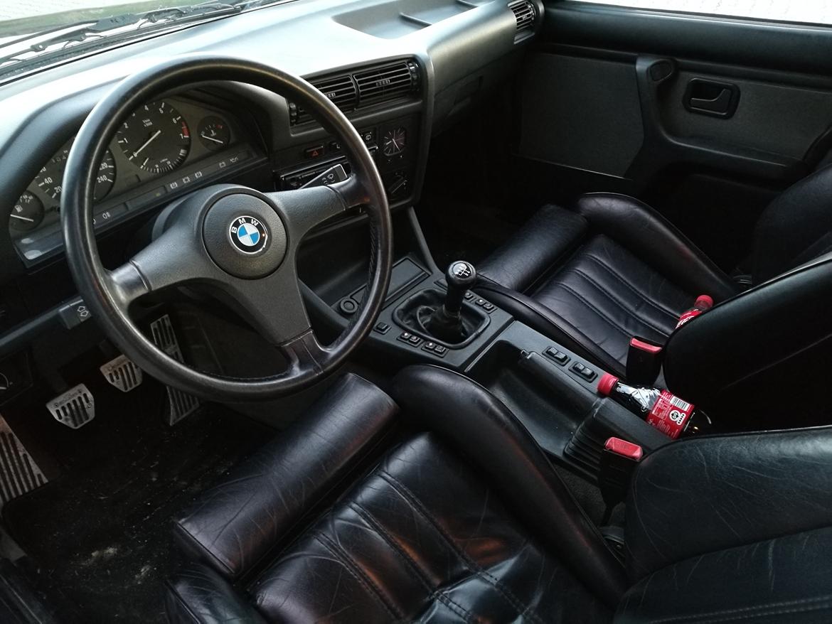 BMW E30 320i M50 Touring billede 10