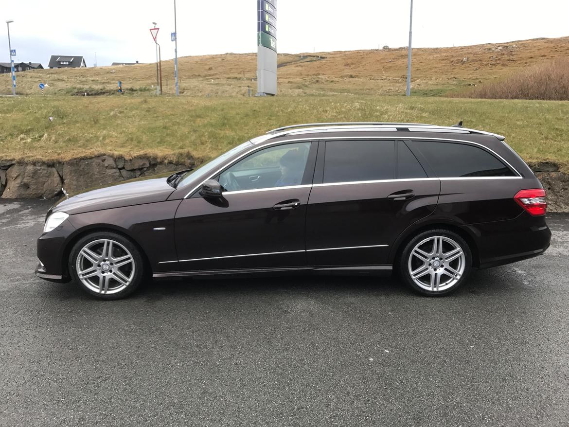 Mercedes Benz E350 CDI  3.0 Avantgarde W212 AMG - Med AMG sommerfelge på billede 1