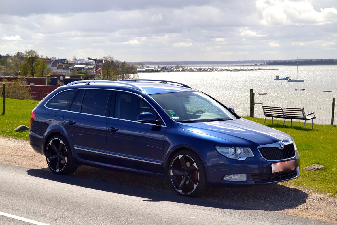 Skoda Superb Combi 2.0 TDI (SOLGT) billede 4