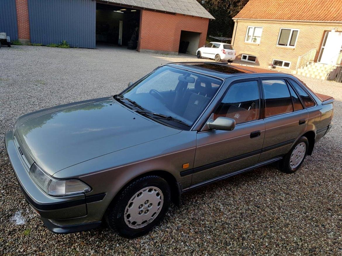 Toyota Carina II 1,6 GL 25th Anniversary Edition billede 2