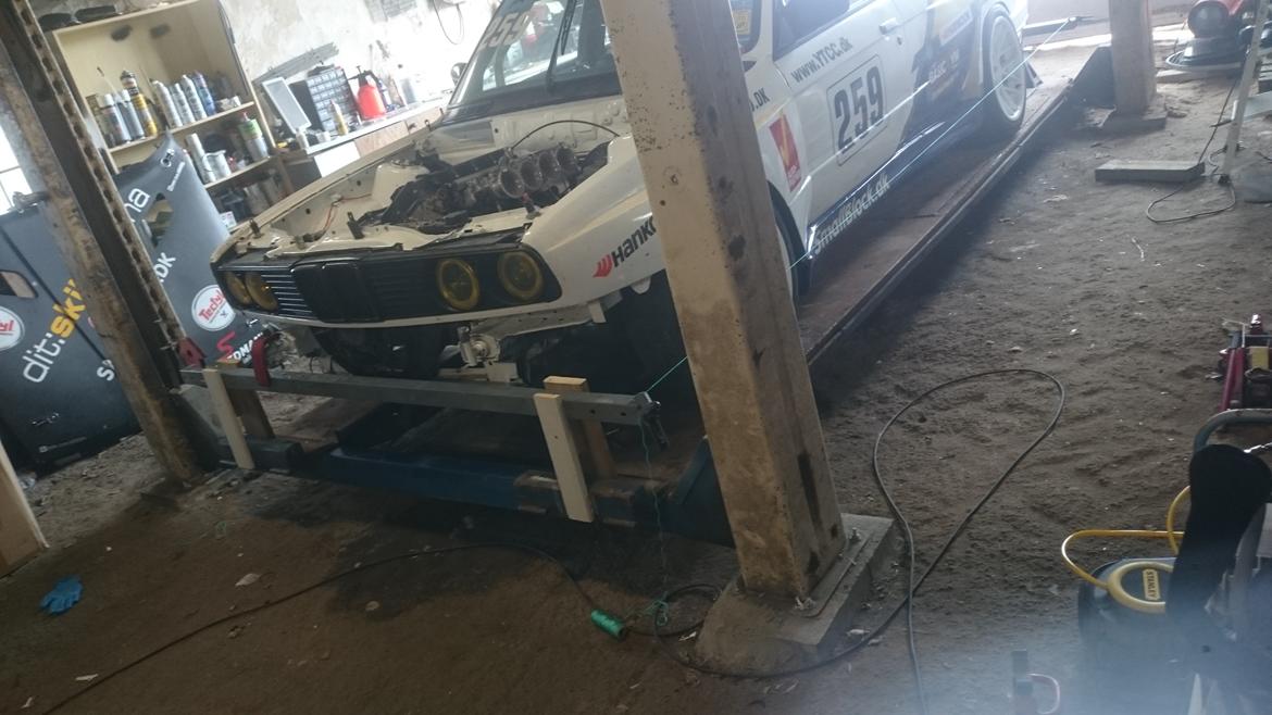 BMW 318is Youngtimer Touringcar Racer billede 28