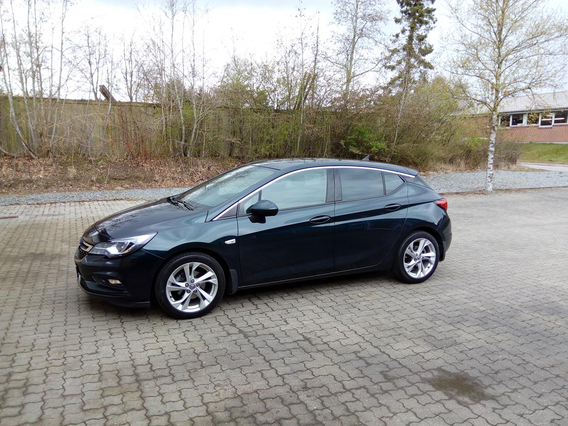 Opel Astra 1,4T Dynamic billede 2