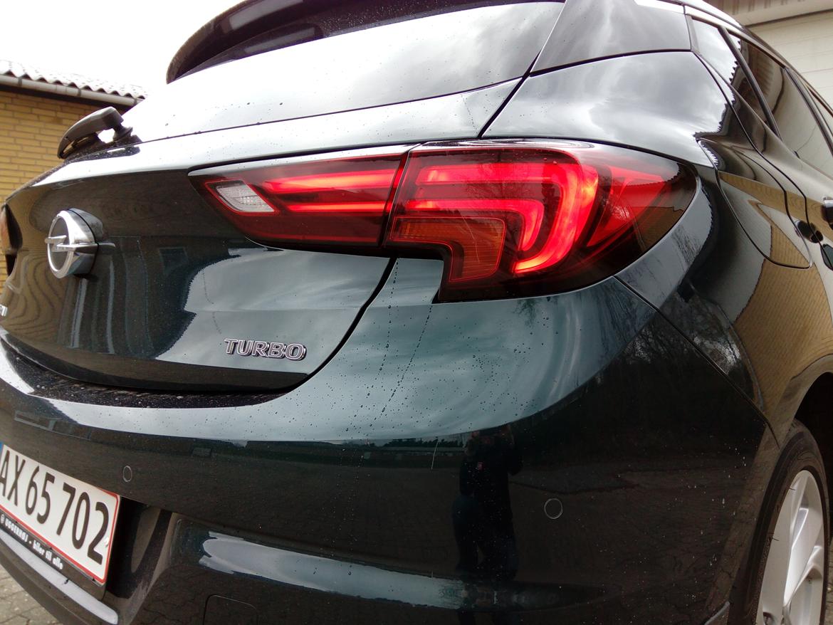 Opel Astra 1,4T Dynamic - LED baglys billede 8