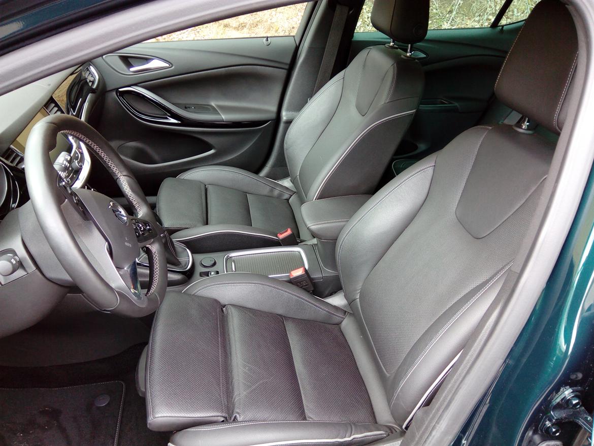 Opel Astra 1,4T Dynamic - Fantastisk siddekomfort, både varme, køling og massage samt hukommelse for indstillinger billede 12