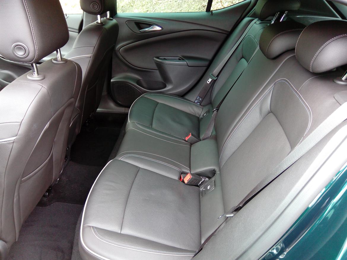 Opel Astra 1,4T Dynamic - Bagsæder med varme billede 13