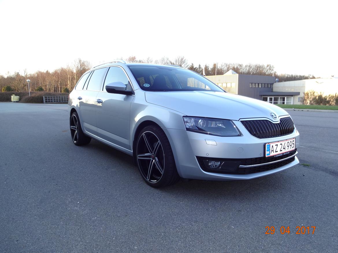 Skoda Octavia combi Elegance 2.0 TDI billede 4