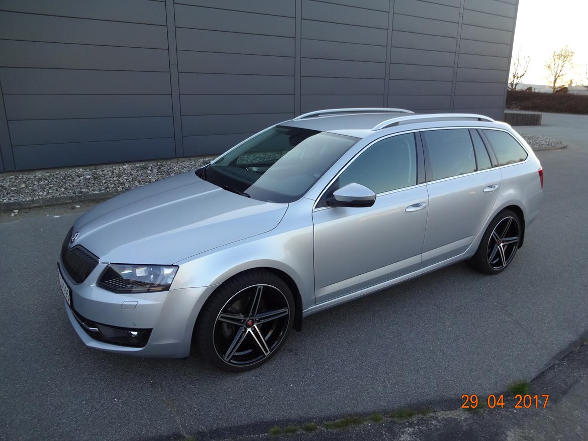Skoda Octavia combi Elegance 2.0 TDI billede 9