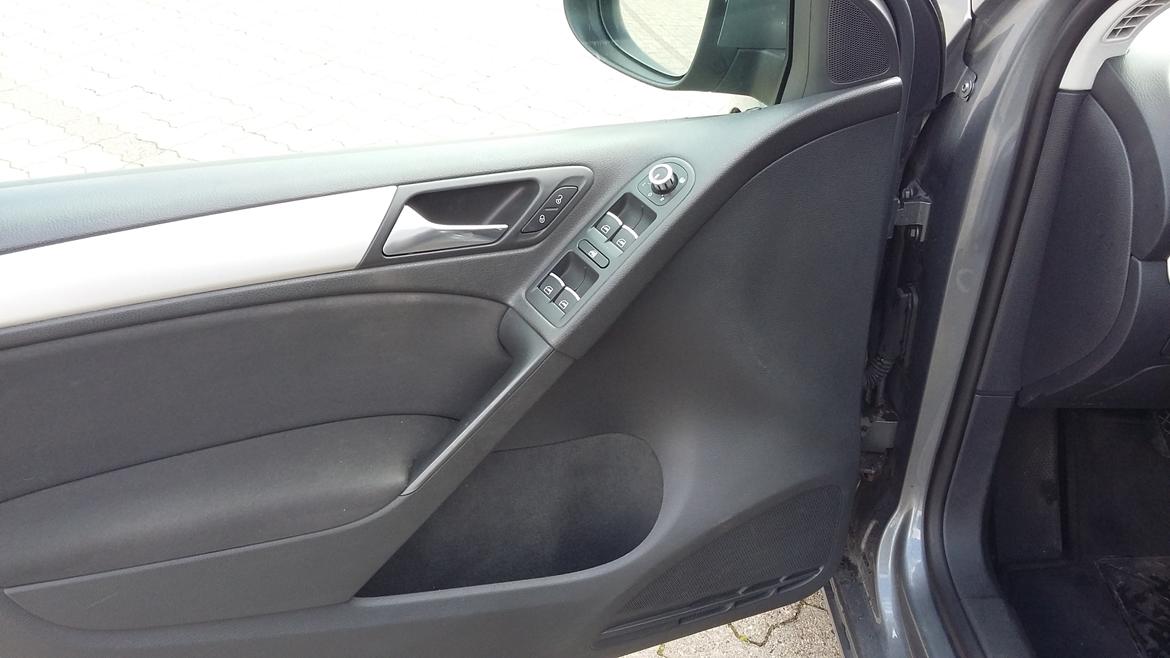 VW Golf VI 2,0 TDi 140 Highline billede 15