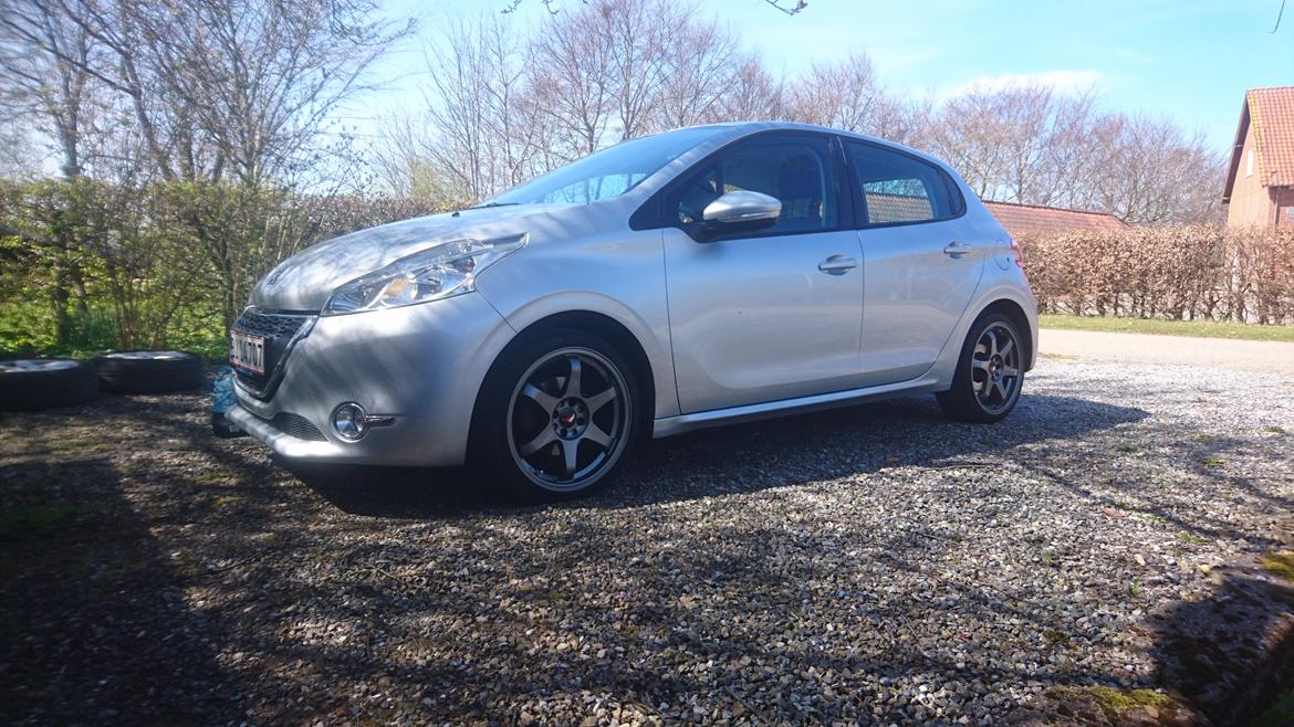 Peugeot 208 - De nye fælge :D billede 10