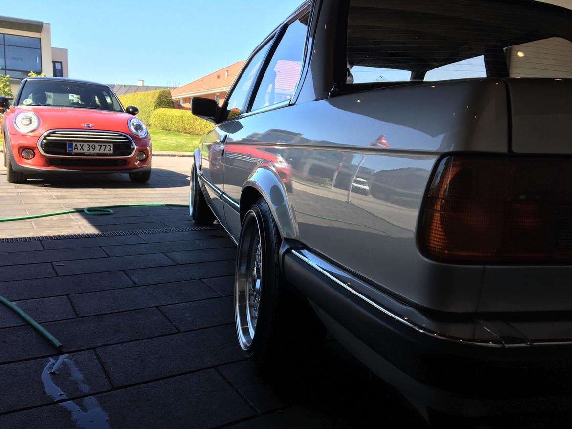 BMW E30 (solgt) billede 15