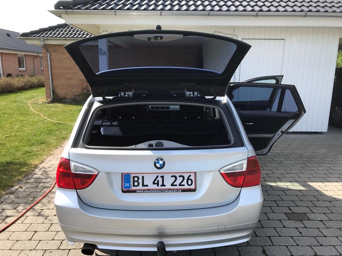 BMW 320i touring E91 billede 6