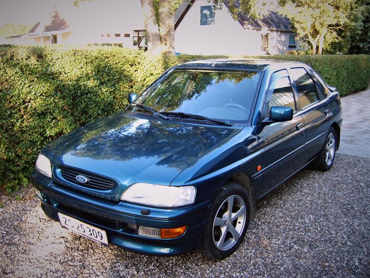 Ford Escort 1.8i Sport 16v 1995 En af de bedste biler