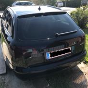 Audi A6 avant "black edition"