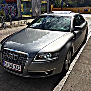 Audi • A6  2.4 V6 Automatgear