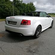 Audi RS4 B7 cabriolet