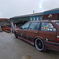 BMW 318I "Rustvognen" [tidl. bil]