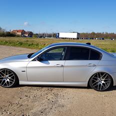 BMW 325i