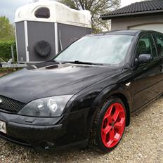Ford mondeo mk3 2.5 v6 Ghia