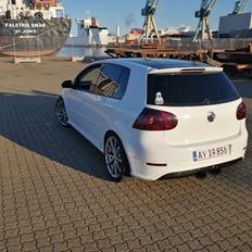 VW 1.6 FSI (GTI/r32