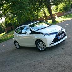Toyota Aygo X-Wave Sky 