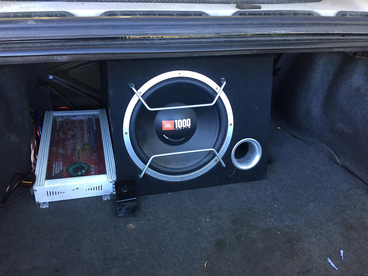 BMW E30 M50b25/325i 24V "SOLGT" billede 12