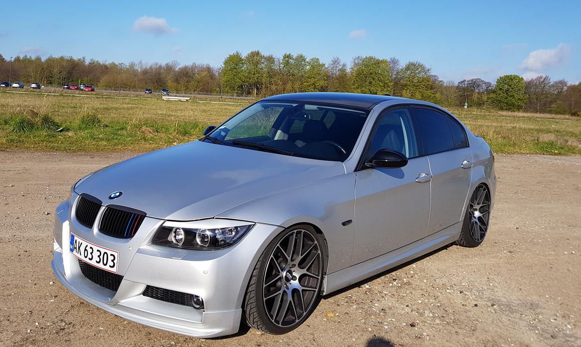 BMW 325i billede 1