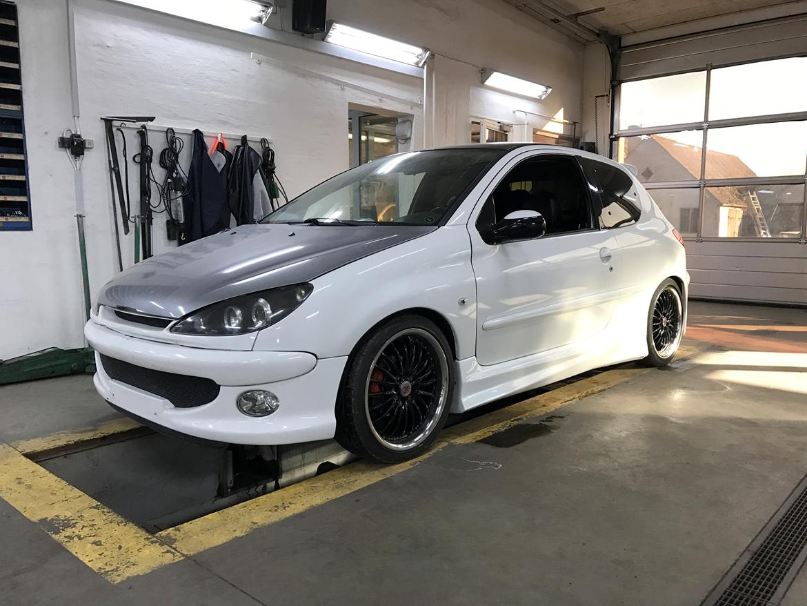 Peugeot 206 1,6i billede 1