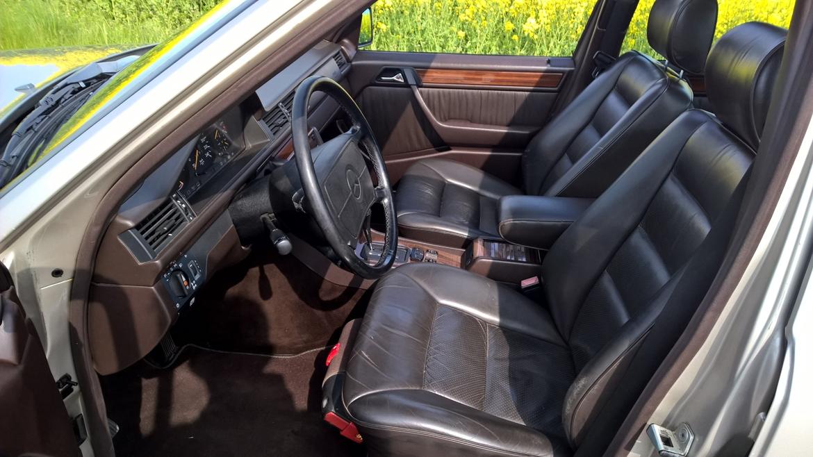 Mercedes Benz 300E billede 4