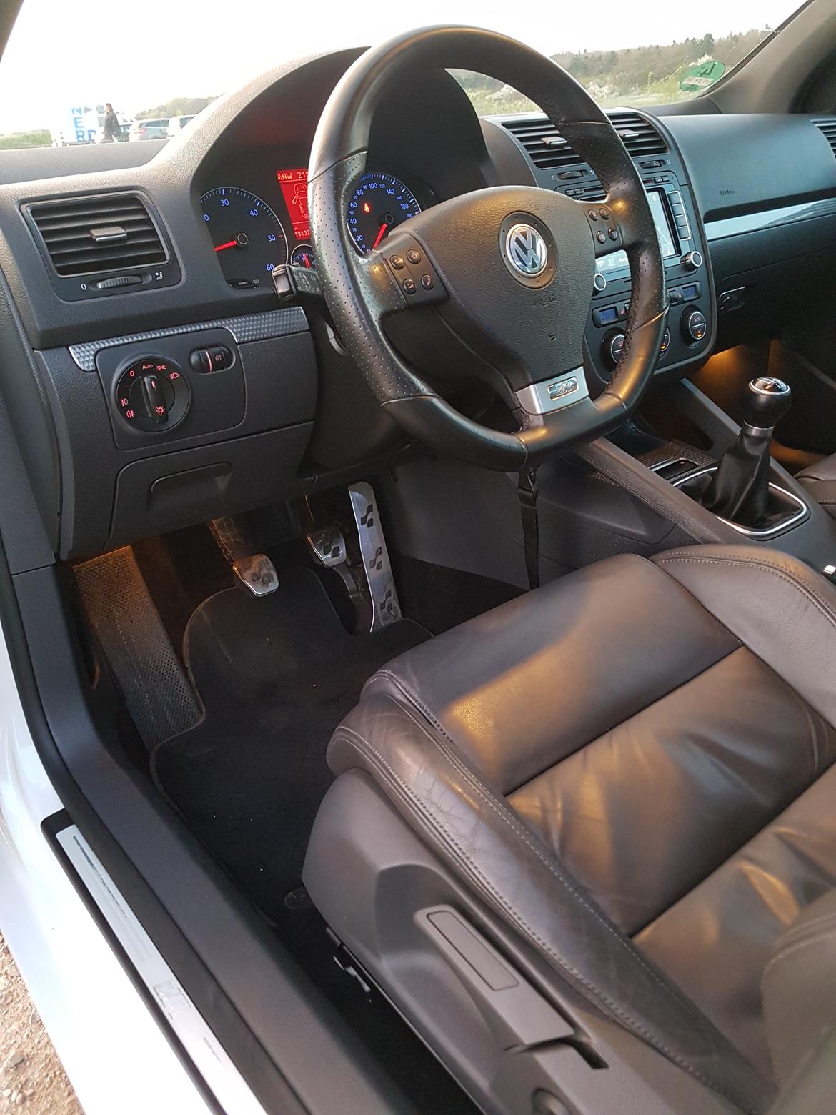 VW Golf 5 2.0 TDI - R LINE billede 9