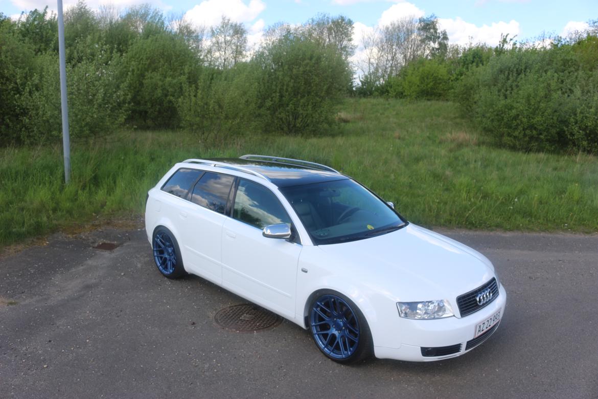 Audi A4 B6 2,4 V6 Avant "TOTALSKADET" billede 3