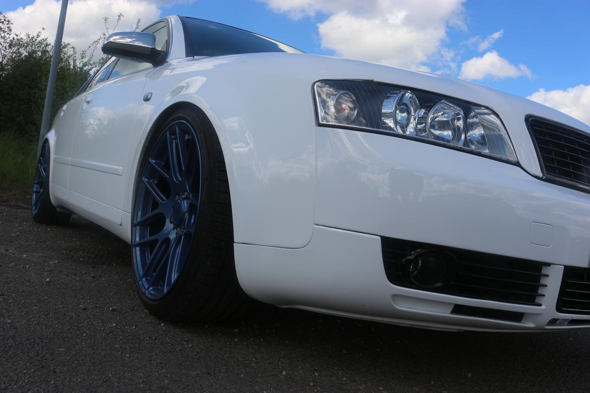 Audi A4 B6 2,4 V6 Avant "TOTALSKADET" billede 10