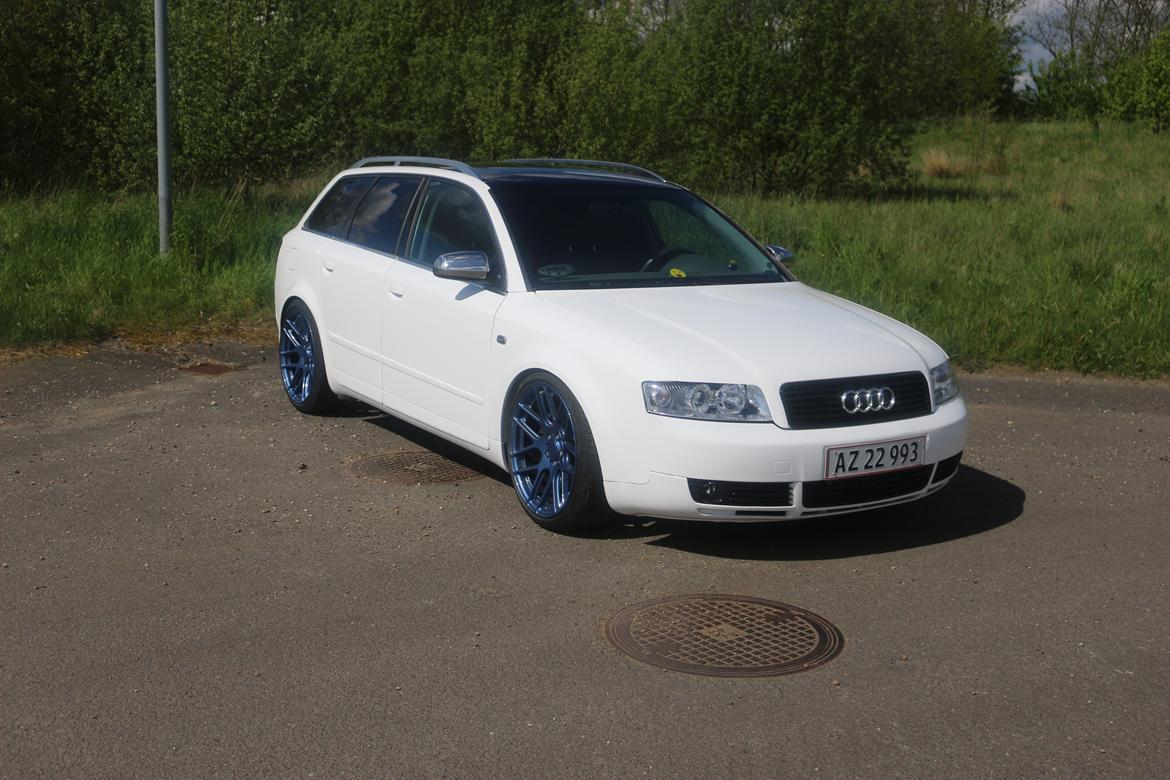 Audi A4 B6 2,4 V6 Avant "TOTALSKADET" billede 4