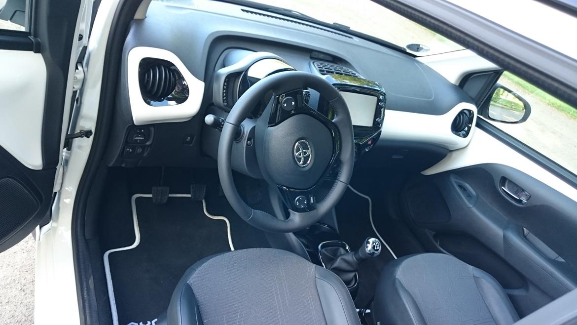 Toyota Aygo X-Wave Sky  billede 3