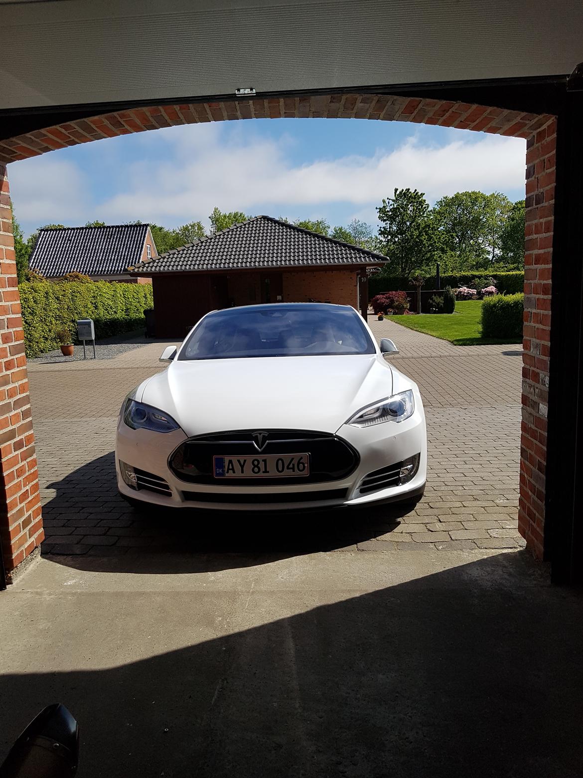 Tesla S85D billede 9