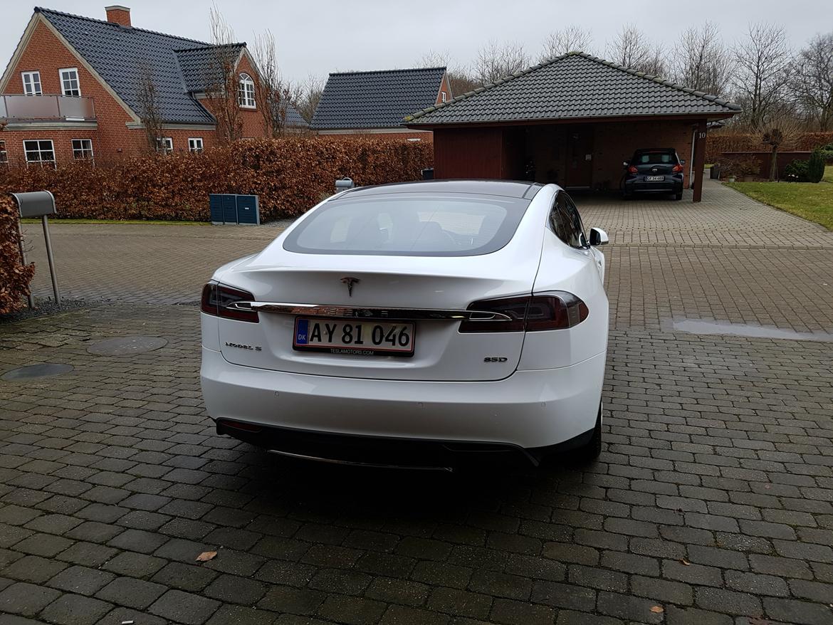 Tesla S85D billede 15