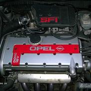 Opel     Vectra 2.0 16V GT
