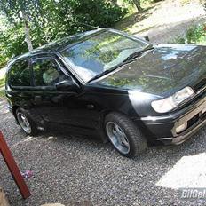 Nissan sunny sr  (SOLGT)